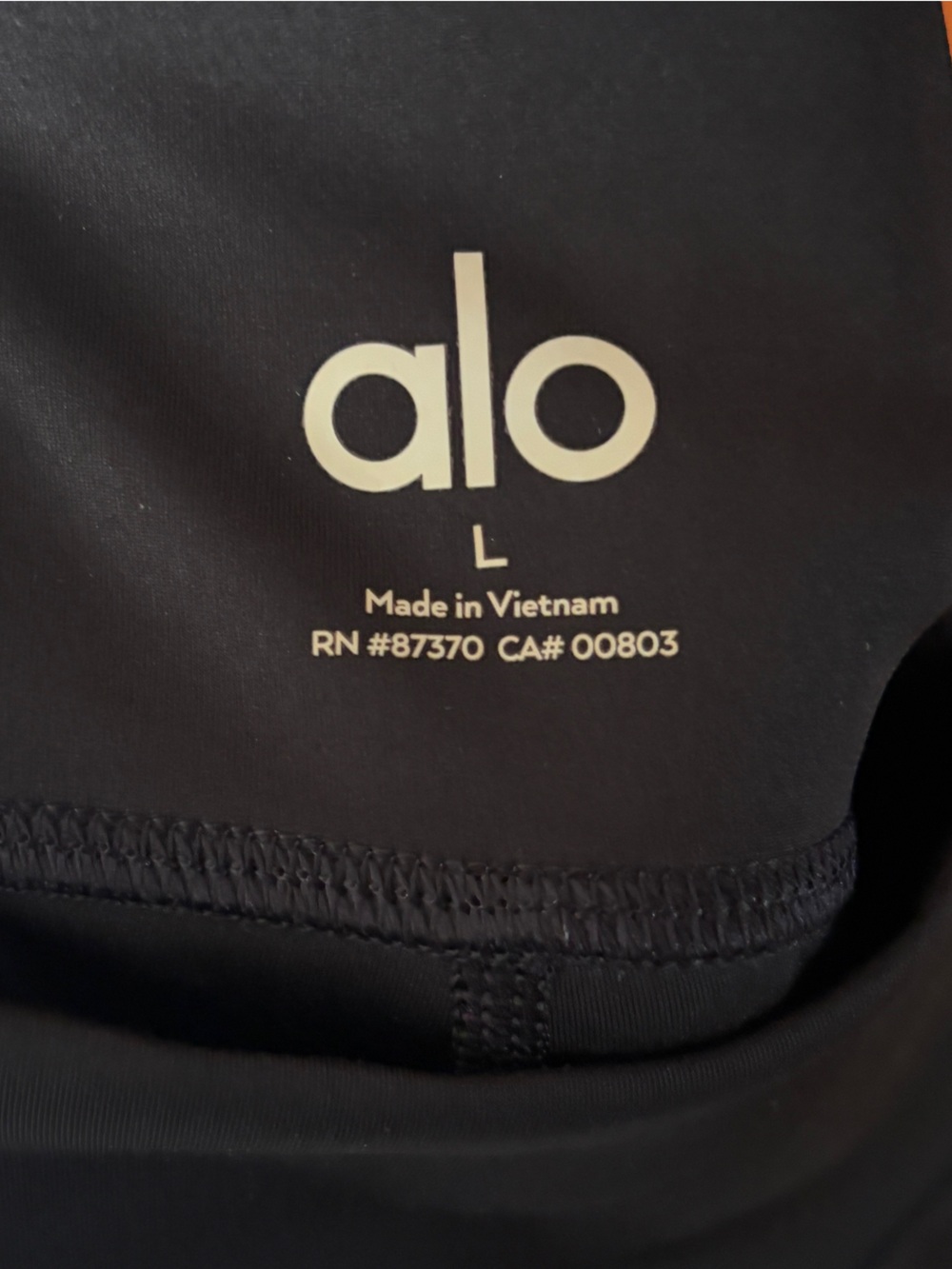 ALO Yoga women’s  Black High-Rise Leggings - Picture 4 of 4